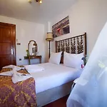 Hotel Sarnic Butik 3*