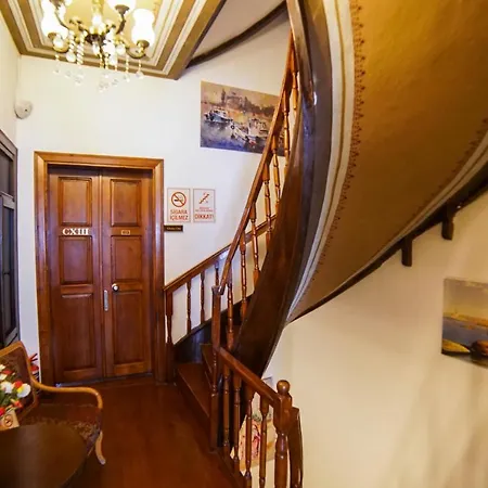 Hotell Sarnic Butik 3*