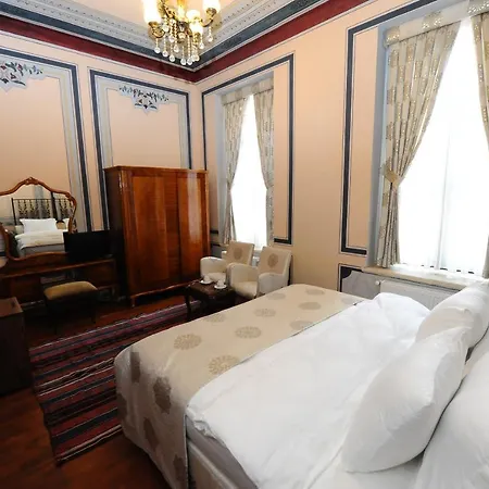 Hotell Sarnic Butik 3*