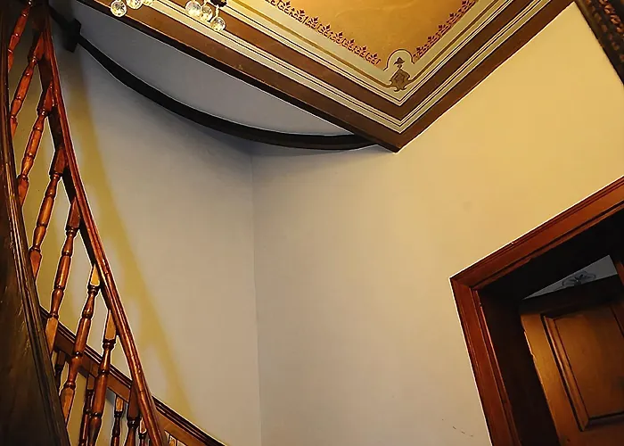 Hotell Sarnic Butik 3*